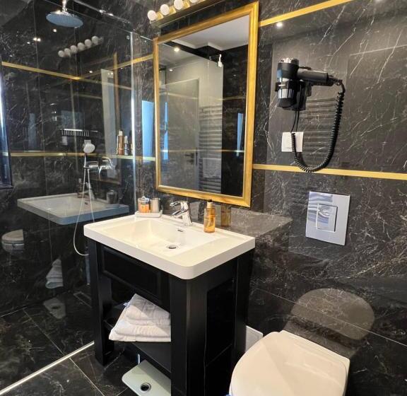 חדר דלוקס עם מרפסת, Krystal Boutique Mansion