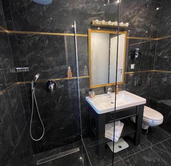 חדר דלוקס עם מרפסת, Krystal Boutique Mansion