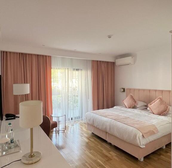 חדר דלוקס נוף לגינה, Krystal Boutique Mansion