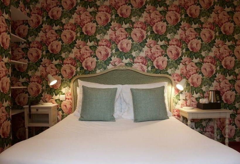 Классический Номер, Les Prés D'ondine