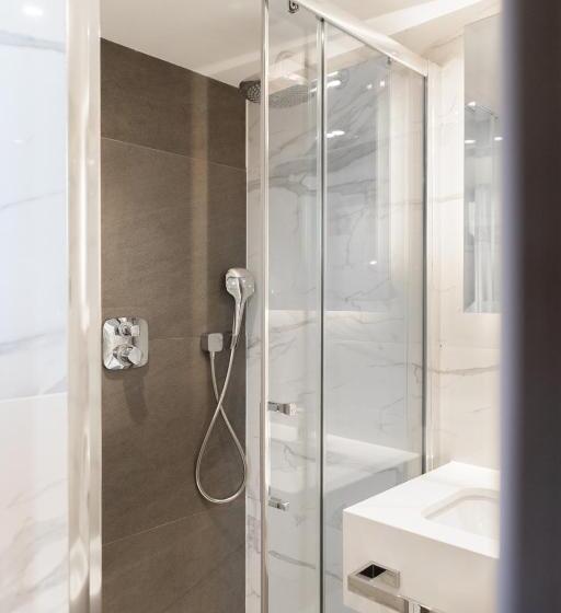 Номер Superior, Merit Kensington