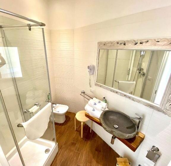 غرفة قياسية مطلّة علي البحر, Mini Hotel   Angolo Di Paradiso