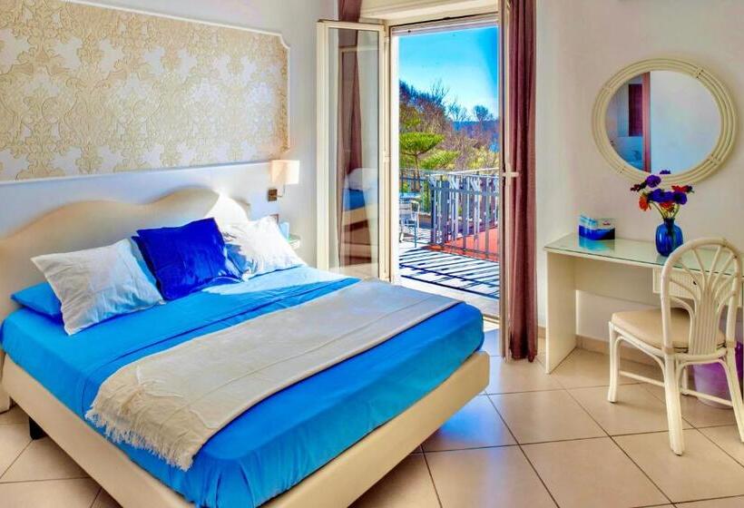 Номер Стандарт Вид на Море, Mini Hotel   Angolo Di Paradiso