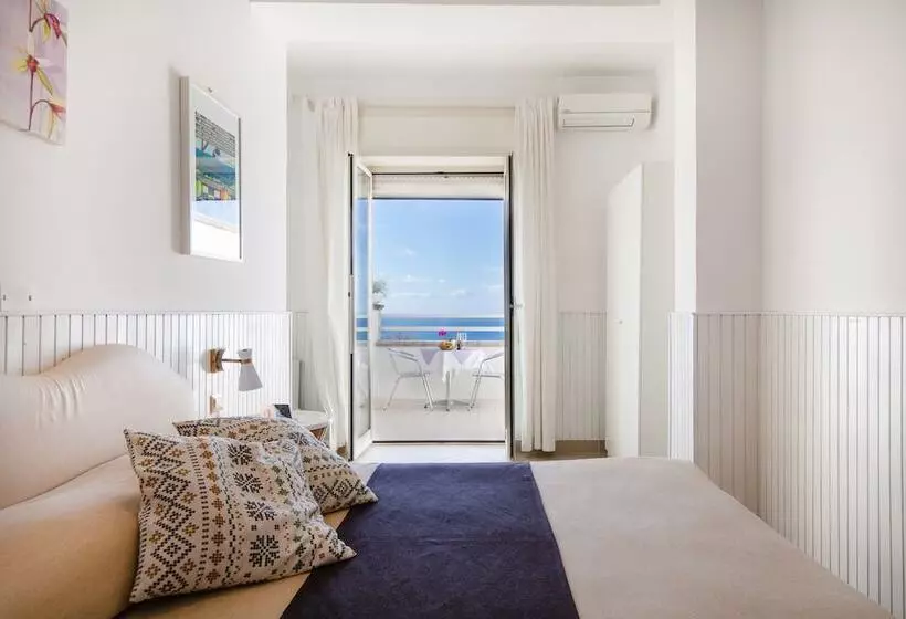 اتاق استاندارد با چشم‌انداز دریا, Mini Hotel   Angolo Di Paradiso