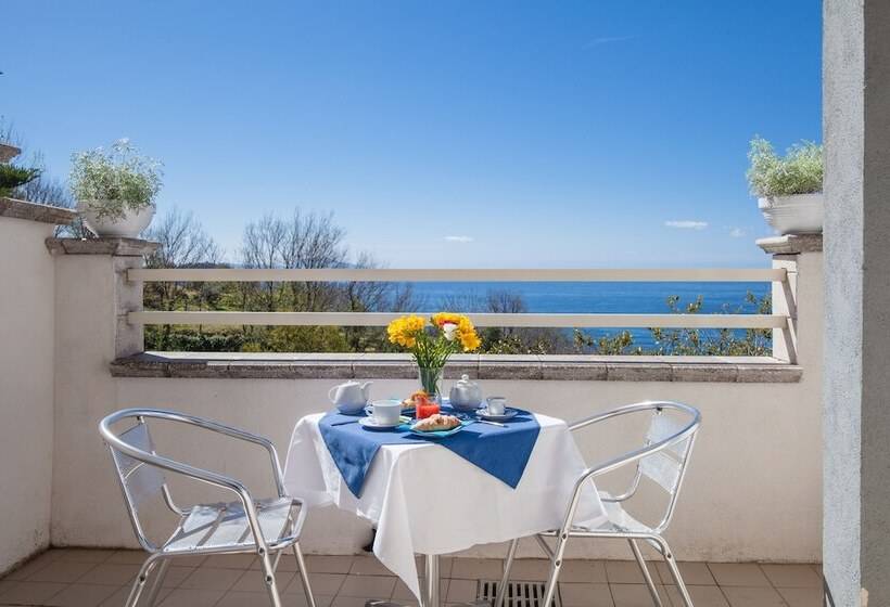 غرفة قياسية مطلّة علي البحر, Mini Hotel   Angolo Di Paradiso