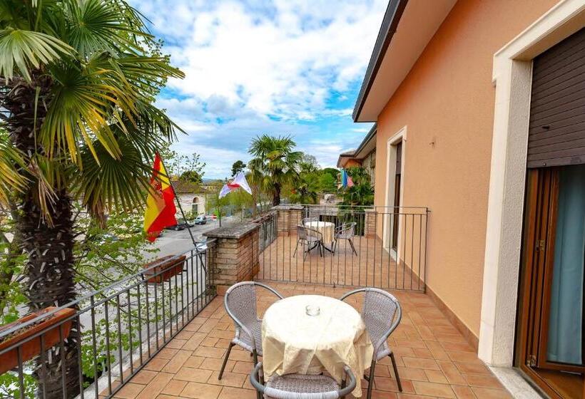 اتاق سوپریور سه تخته, Moderno