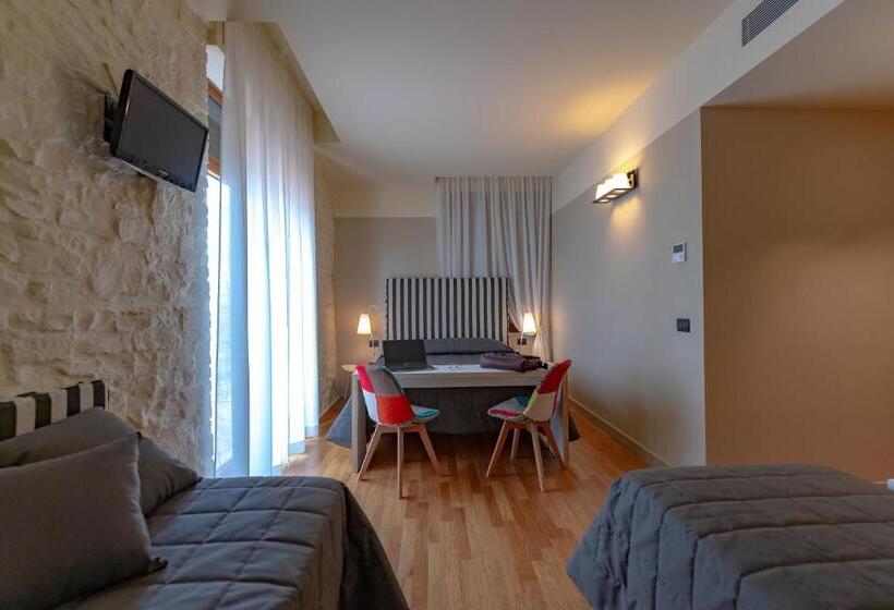 اتاق سوپریور چهار تخته, Moderno