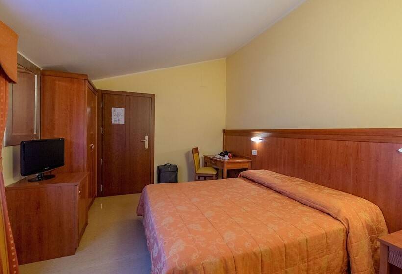 اتاق استاندارد سه نفره, Moderno