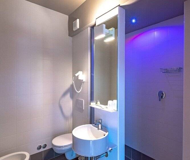 اتاق سوپریور چهار تخته, Moderno