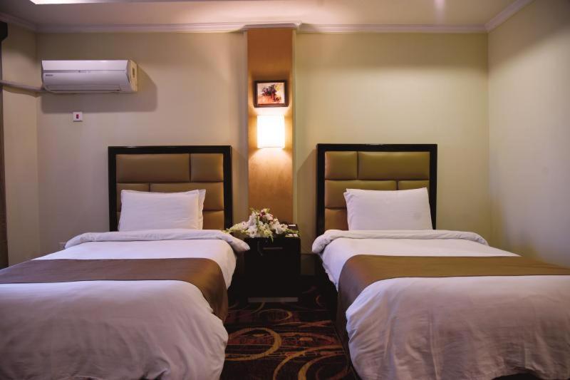 디럭스 룸, One Bahawalpur