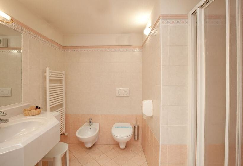 غرفة سوبيريور, Piccolo Tibet