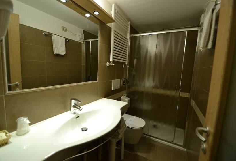 غرفة قياسية, Piccolo Tibet