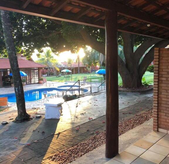 标准间带游泳池, Pousada Beco Da Lua