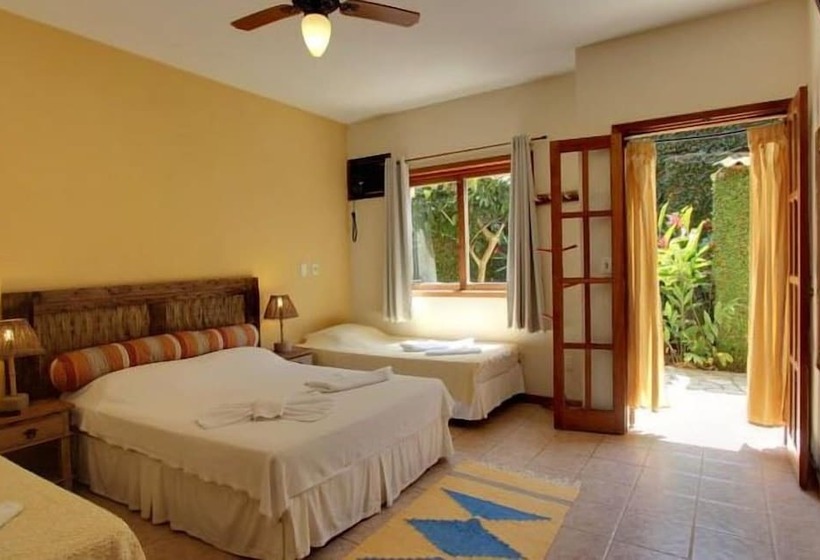 Quarto Triplo Estandar, Pousada Moryba