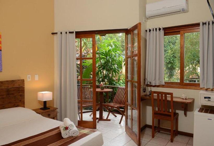 Quarto Triplo Estandar, Pousada Moryba