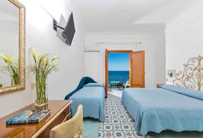 Triple Room Sea View, Pupetto