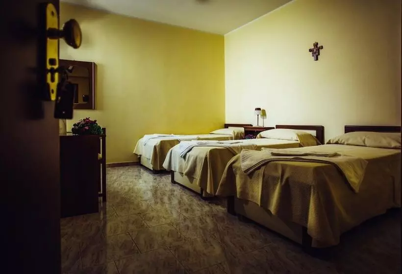 スタンダードトリプルルーム, Terme Di Rapolla