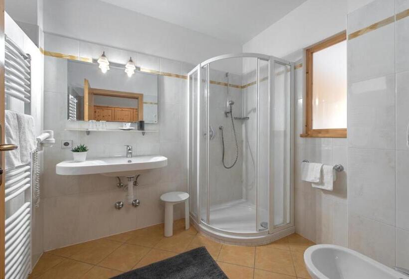 חדר סטנדרט עם מרפסת, Torgglerhof