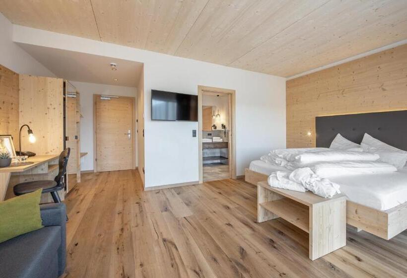 Номер Deluxe с Балконом, Torgglerhof