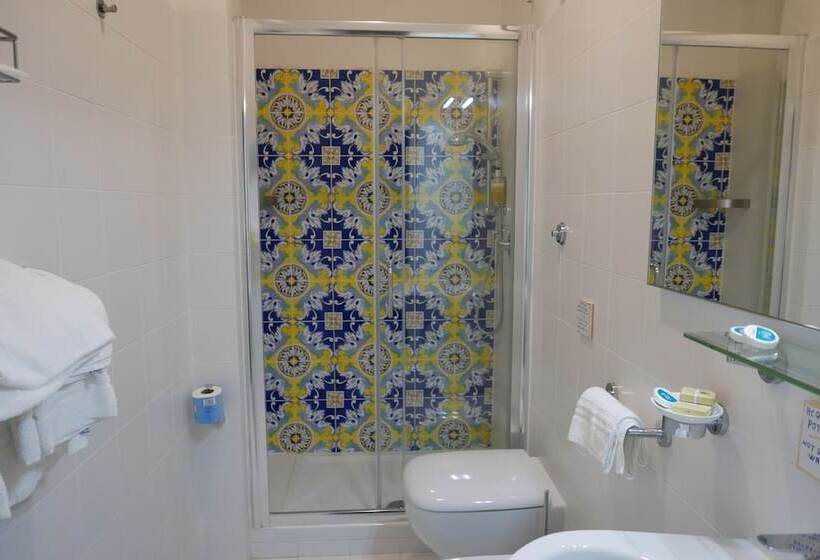 Triple Room Sea View, Torre Dei Borboni