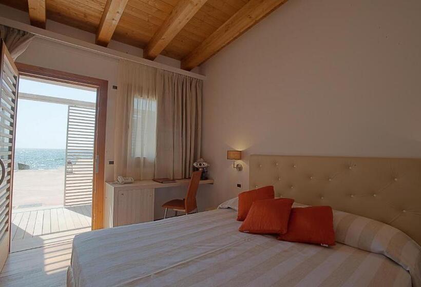 Standard Room Sea View, Tre Merli Beach