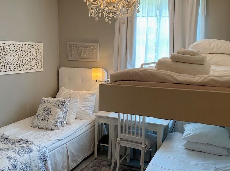 חדר סופריור יחיד, Karstorp Säteri – Hotell Och Konferens