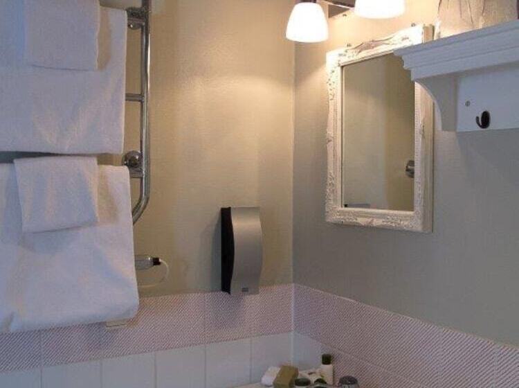 חדר סופריור יחיד, Karstorp Säteri – Hotell Och Konferens