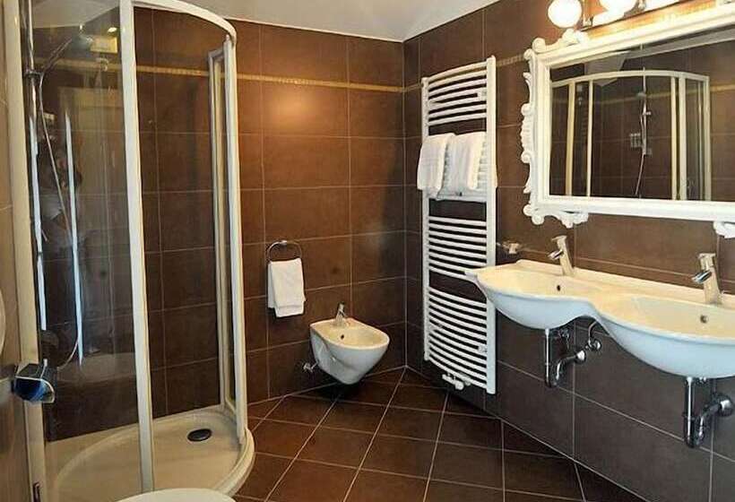 סוויטת ג'וניור, Parc Hotel Du Lac