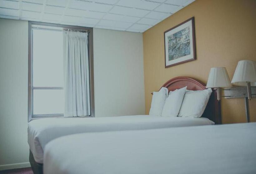 غرفه قياسيه سريرين مزدوجين, The Hotel Ottumwa
