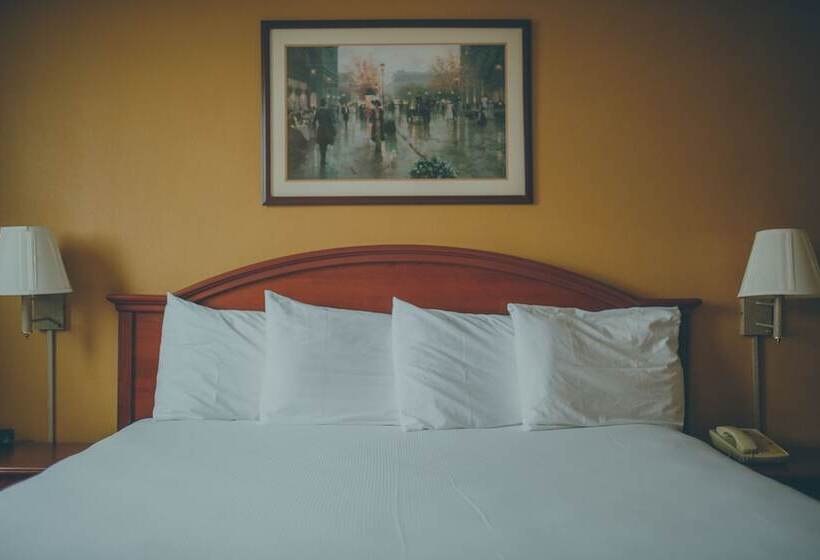 غرفه قياسيه سريرين مزدوجين, The Hotel Ottumwa