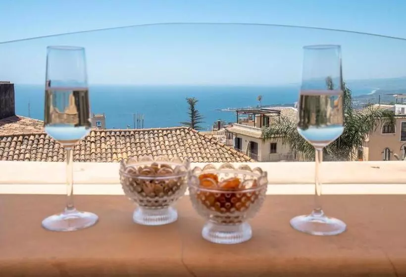 スーペリアールーム, Villa Taormina