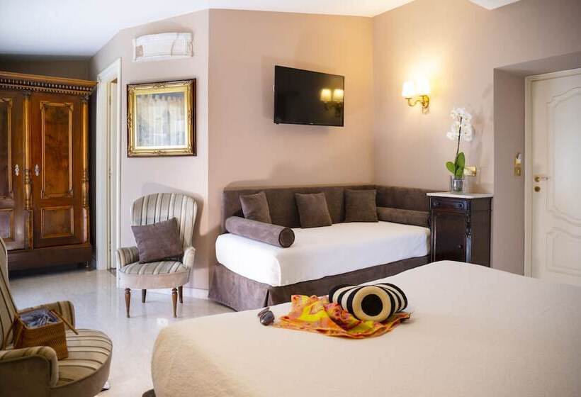 Полулюкс, Villa Taormina