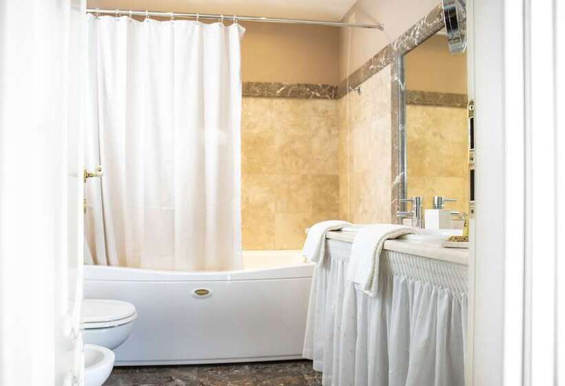 Полулюкс, Villa Taormina