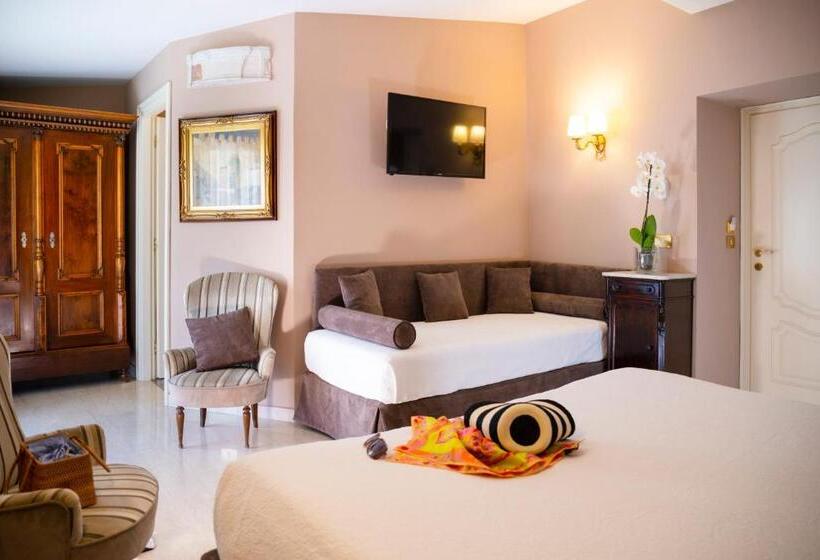 Полулюкс, Villa Taormina