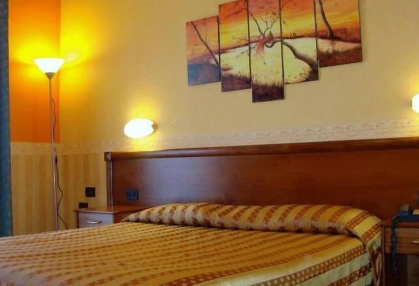 4인용 스탠다드 룸, Albergo Hotel Verdi