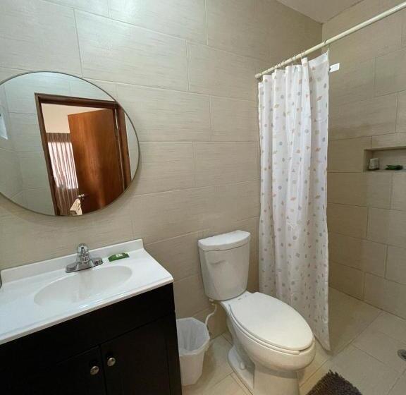 חדר סטנדרט, Allende