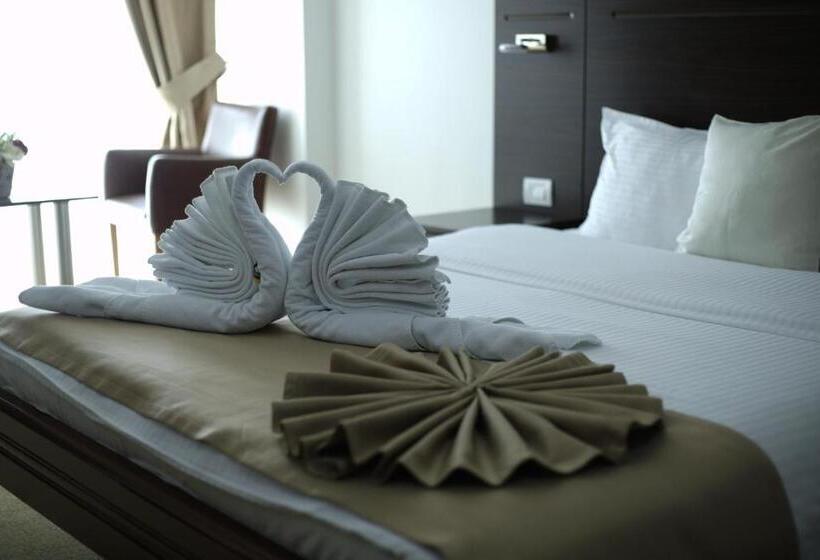 اتاق استاندارد سه نفره, Arabella