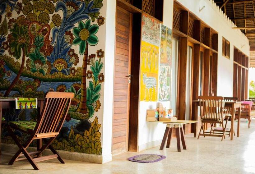 デラックスルーム, Art Hotel Zanzibar