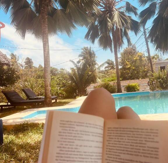 חדר דלוקס, Art Hotel Zanzibar