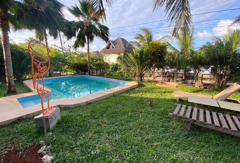 디럭스 룸, Art Hotel Zanzibar