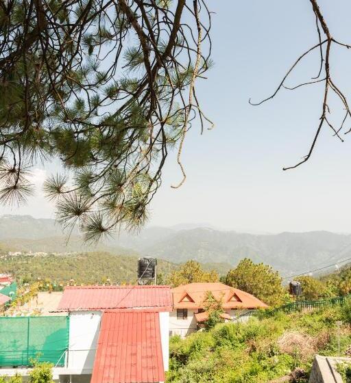 Family Room, Kasauli Regency Stags Not Allowed