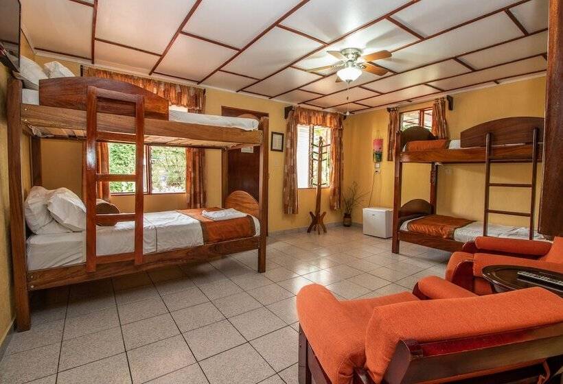 سوییت خانوادگی, La Rosa De America