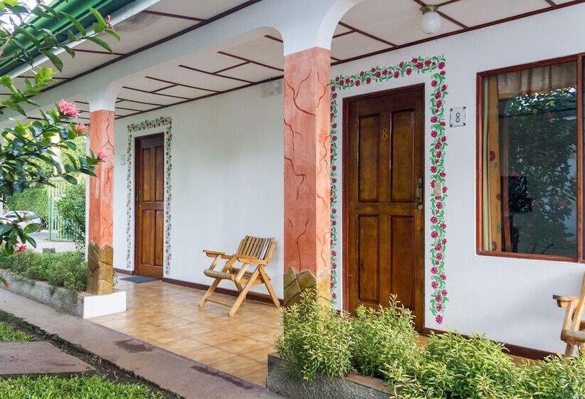 اتاق استاندارد چهار تخته, La Rosa De America