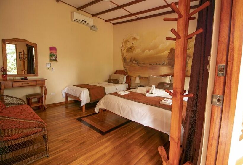 اتاق سوپریور سه تخته, La Rosa De America