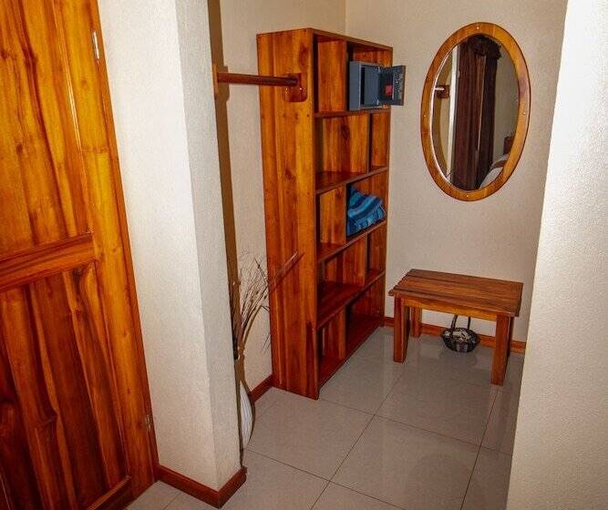 اتاق سوپریور چهار تخته, La Rosa De America