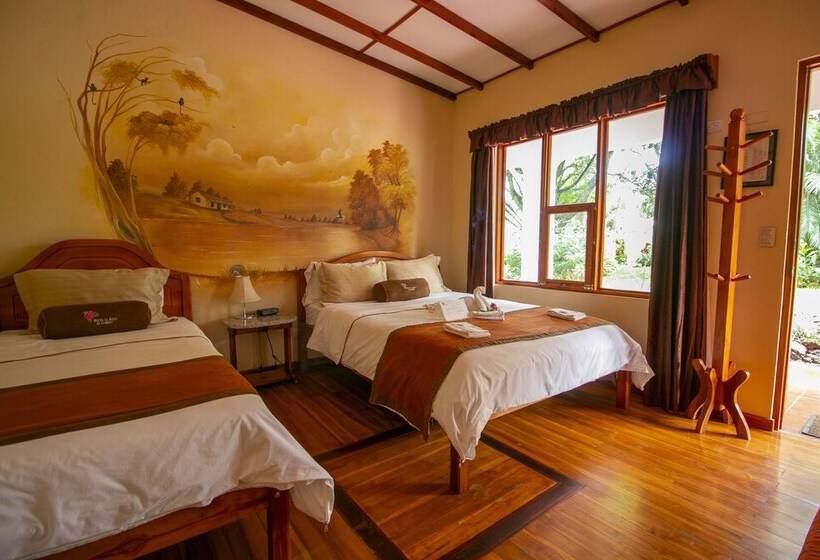 اتاق سوپریور سه تخته, La Rosa De America