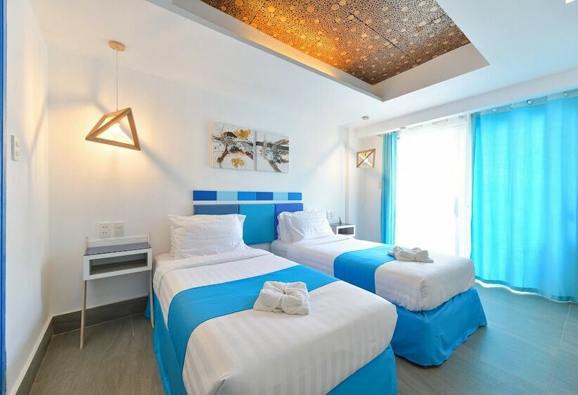 اتاق لوکس, One Azul