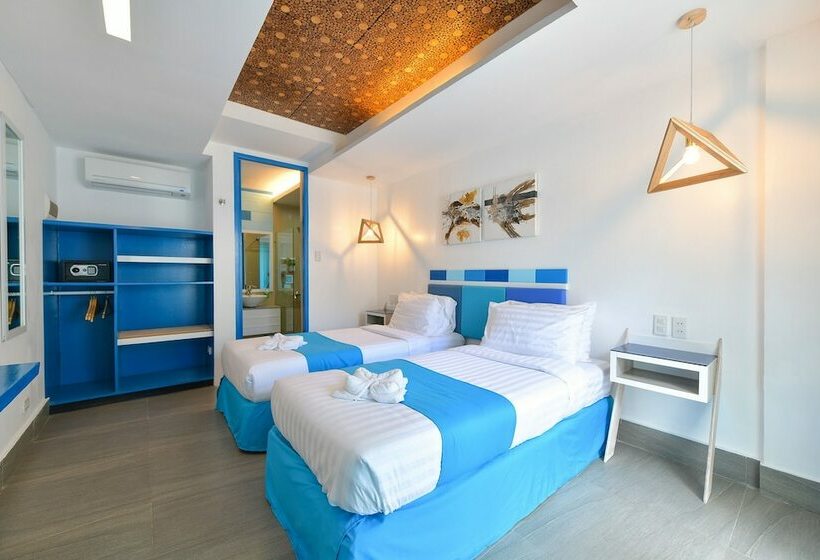 اتاق لوکس, One Azul