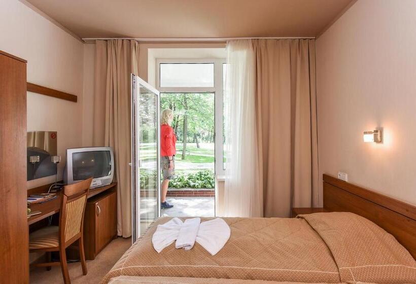 اتاق سوپریور, žuvėdra