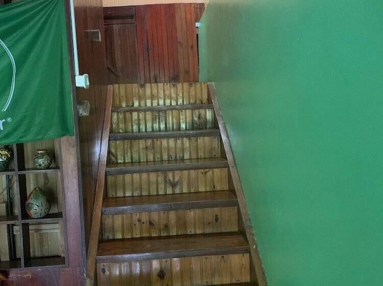 스탠다드 트리플 룸, Vista Drake Lodge